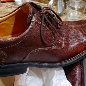 Men's dress shoes
